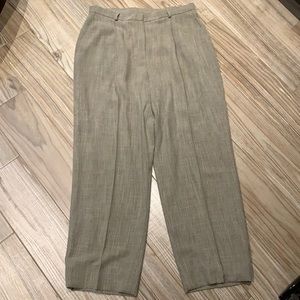 Jones New York pleated trousers. Size 14